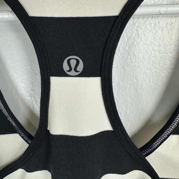 Lululemon 2 piece set Striped Black and White Women's Tank Top Black Leggings - Picture 5 of 10